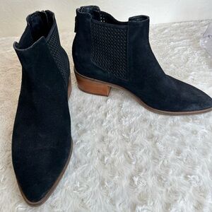 Cole Haan Val Bootie Pointed Toe Ankle Boots Black Suede Sz 10 B *Read*